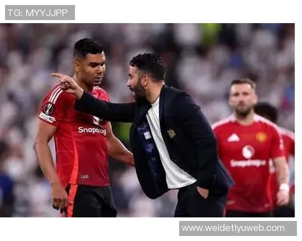 卡塞米罗遭遇撞击后主动请缨下场33岁仍难以替代的他何去何从